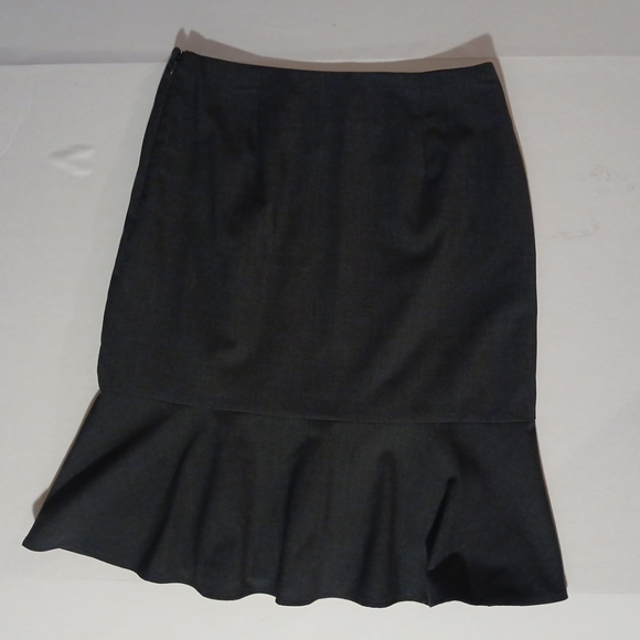 Worthington  Woman Skirt Size 6 Lined side zip flared bottom career - Picture 4 of 12